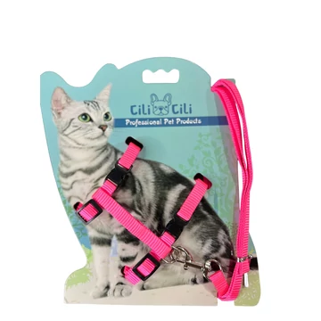 Rózsaszín macskahám pórázzal